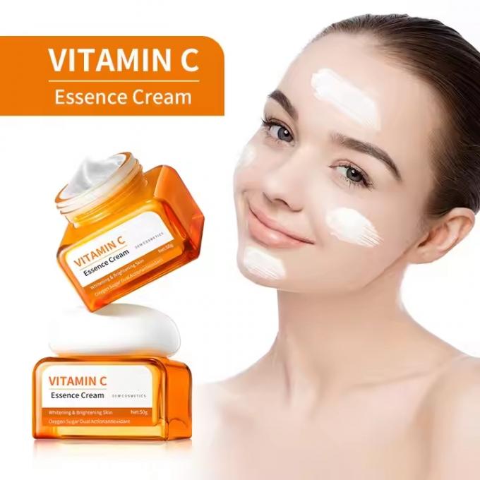 Vitamin C Face كريم application