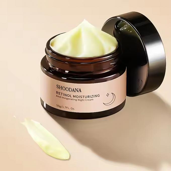 Retinol Face كريم packaging and application