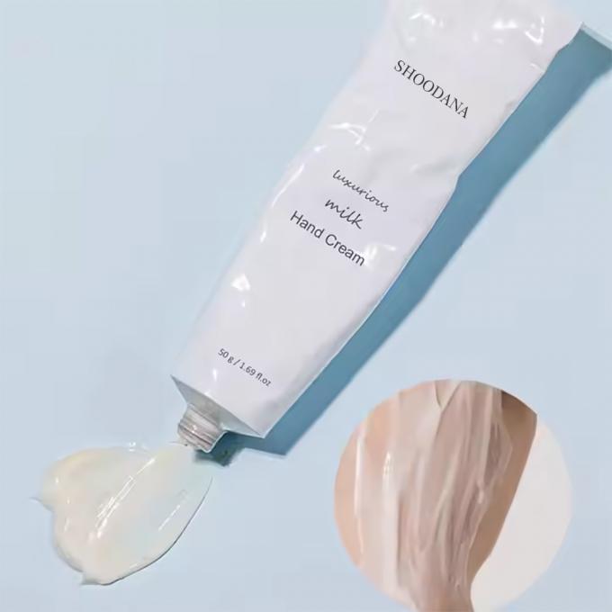 Detailed view of كريم لليدين texture